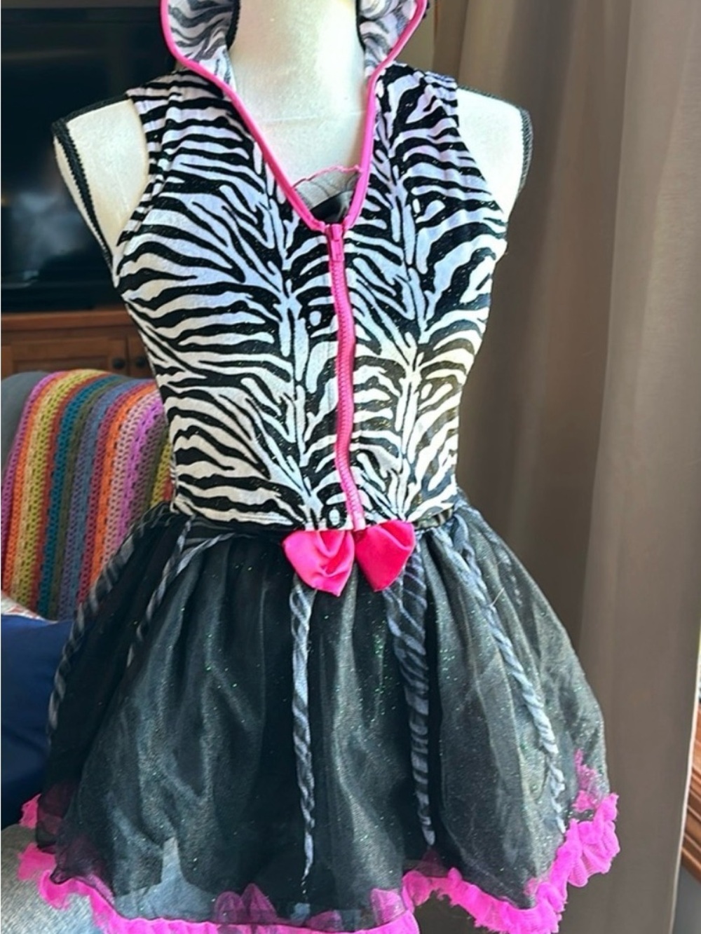 Costumes USA Sassy Zebra Girls Halloween Costume Dress with Tail Size L 10-12 🦓